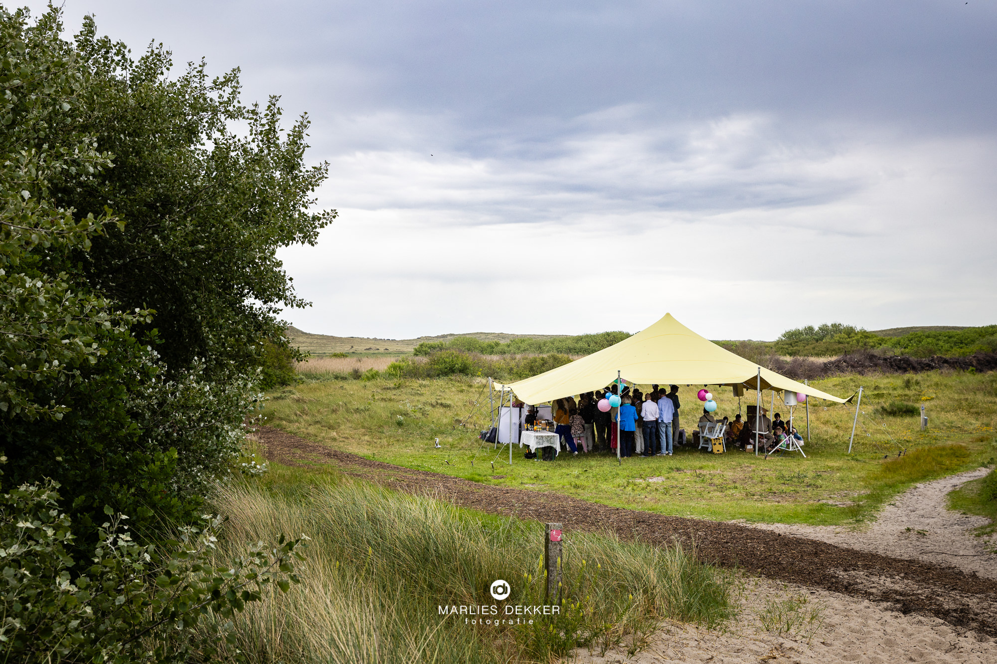 Festivalbruiloft Terschelling, trouwen op de camping op Terschelling